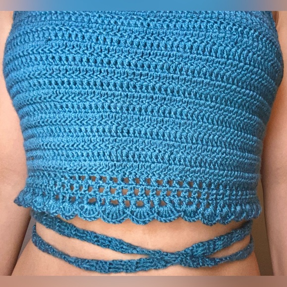 Blue crocheted top - Picture 2 of 3